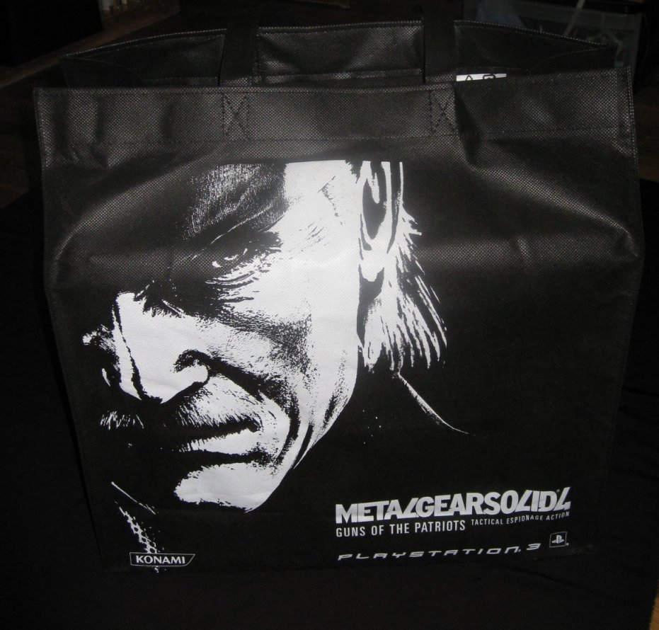 Metal Gear Solid 4 Guns Of The Patriots Carry Bag